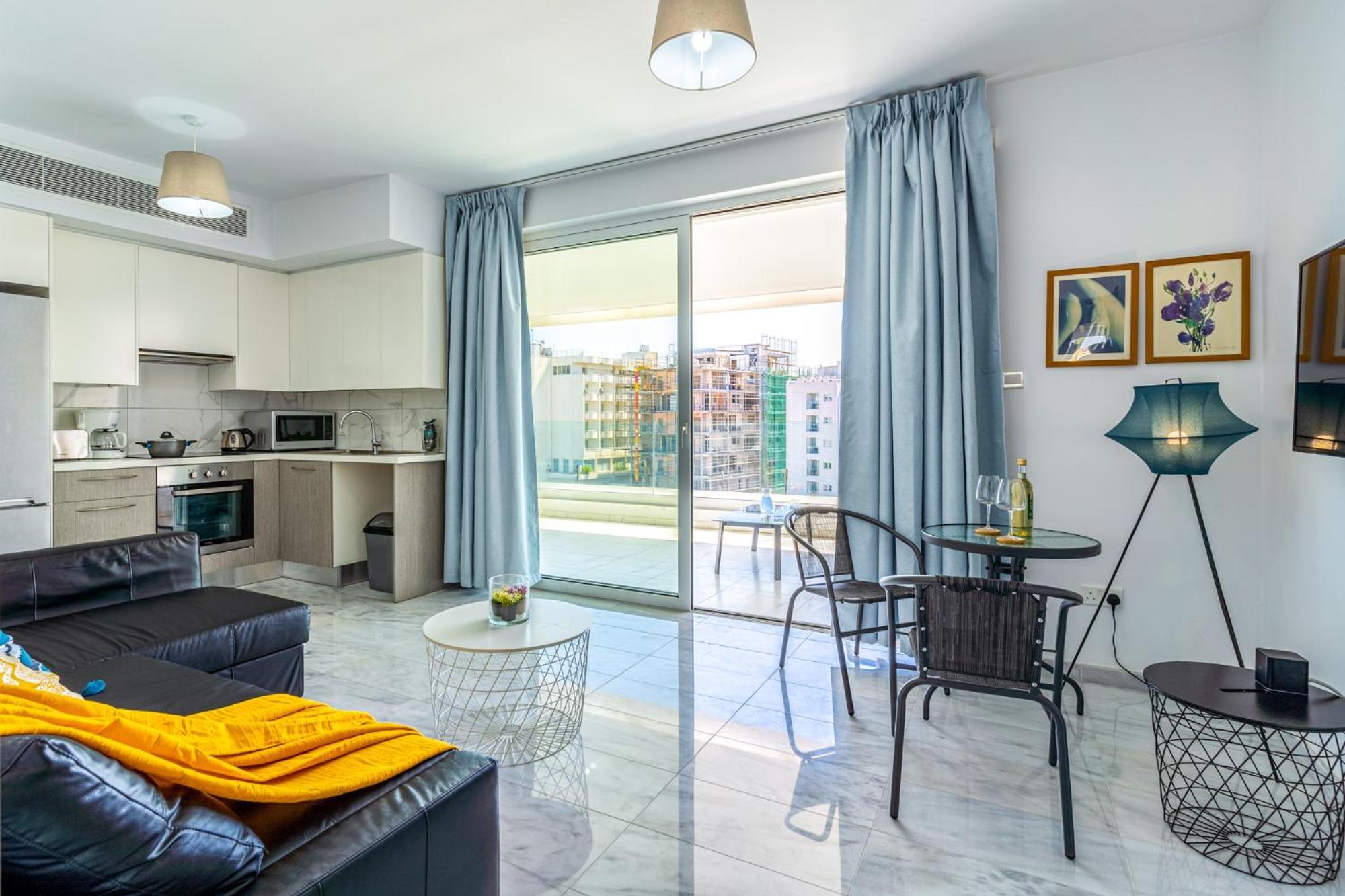 Oyster 1-Br Apt In Larnaca Exterior photo